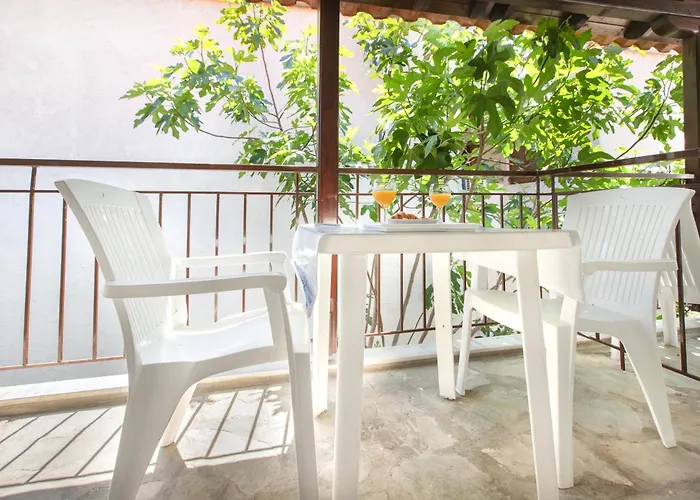 Garden Studios Pefkochori